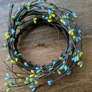 3-1/2" Summertime Pipberry Floral Candle Ring Wreath Decor